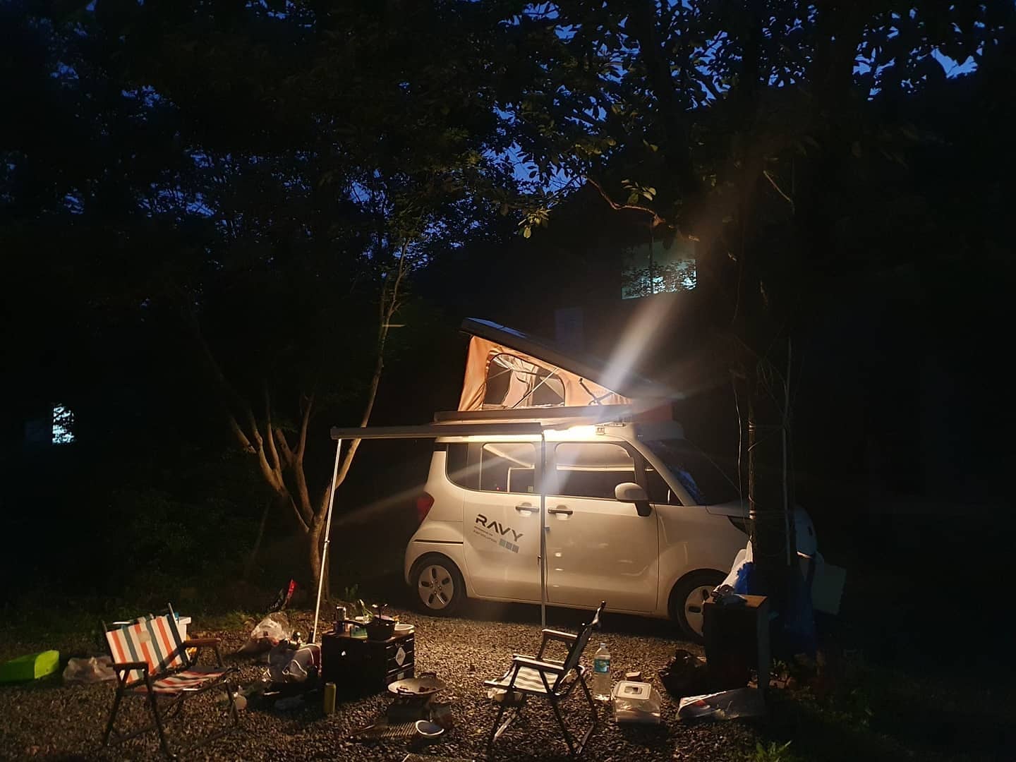 GS렌트카 전주점 레비 캠퍼밴 야간 캠핑 사진